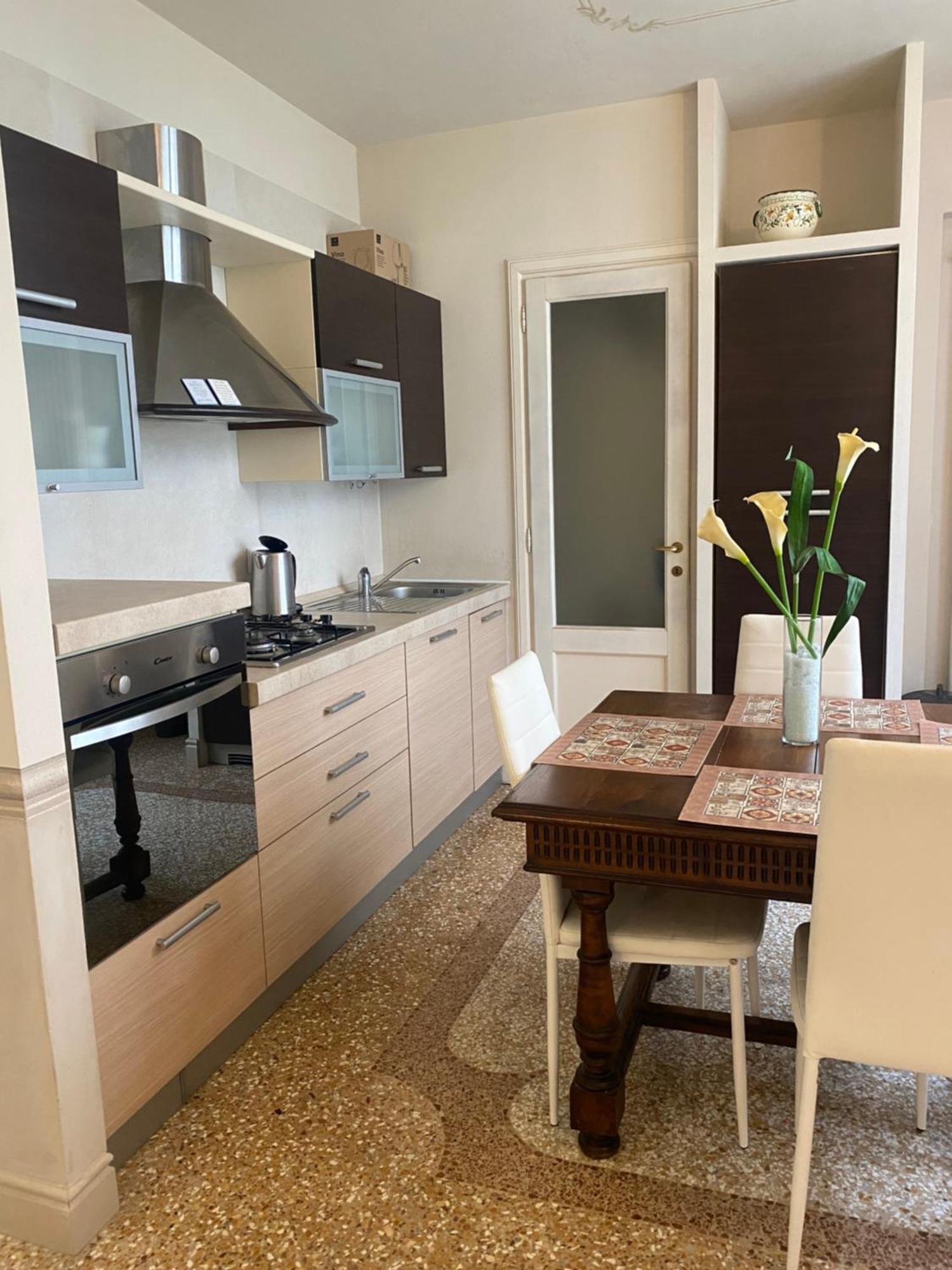 לוקה Casa Dei Cherubini מראה חיצוני תמונה