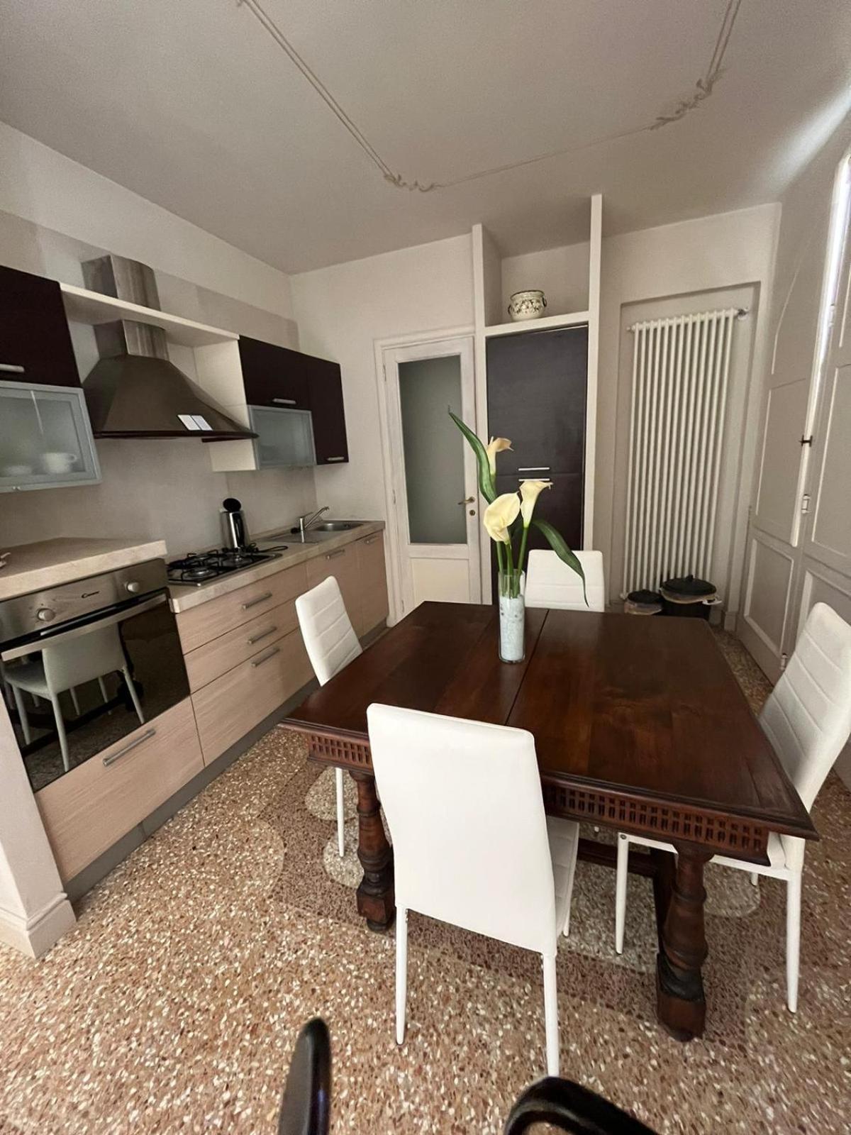 לוקה Casa Dei Cherubini מראה חיצוני תמונה